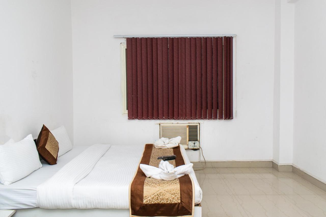 The Radiance Suites And Apartment New Delhi Exterior photo